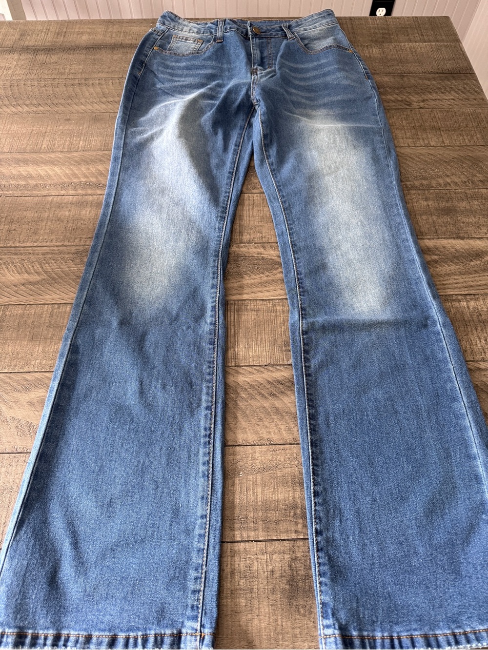 Women’s Blue Flared Jeans - Classic Mid Wash